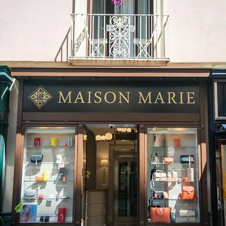 ゲストハウス Maison Marie
